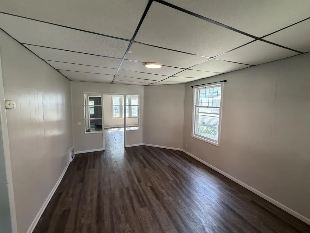 613 Pearl Street Kalamazoo City MI 49007