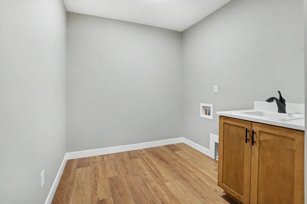 7827 Hatton Circle Richland Village MI 49083