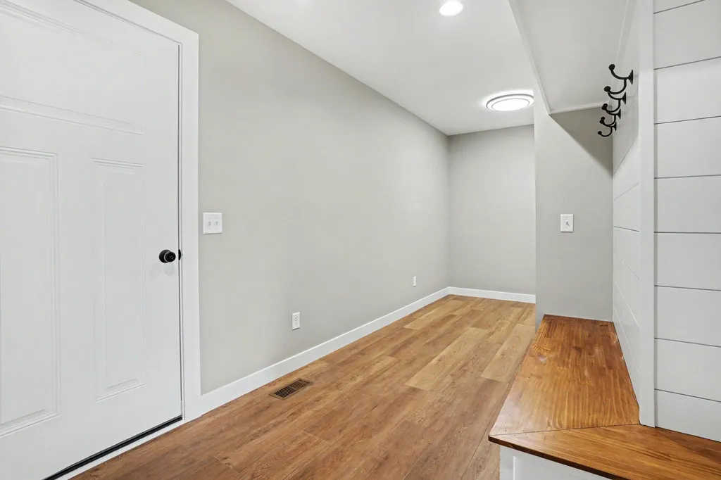 7827 Hatton Circle Richland Village MI 49083