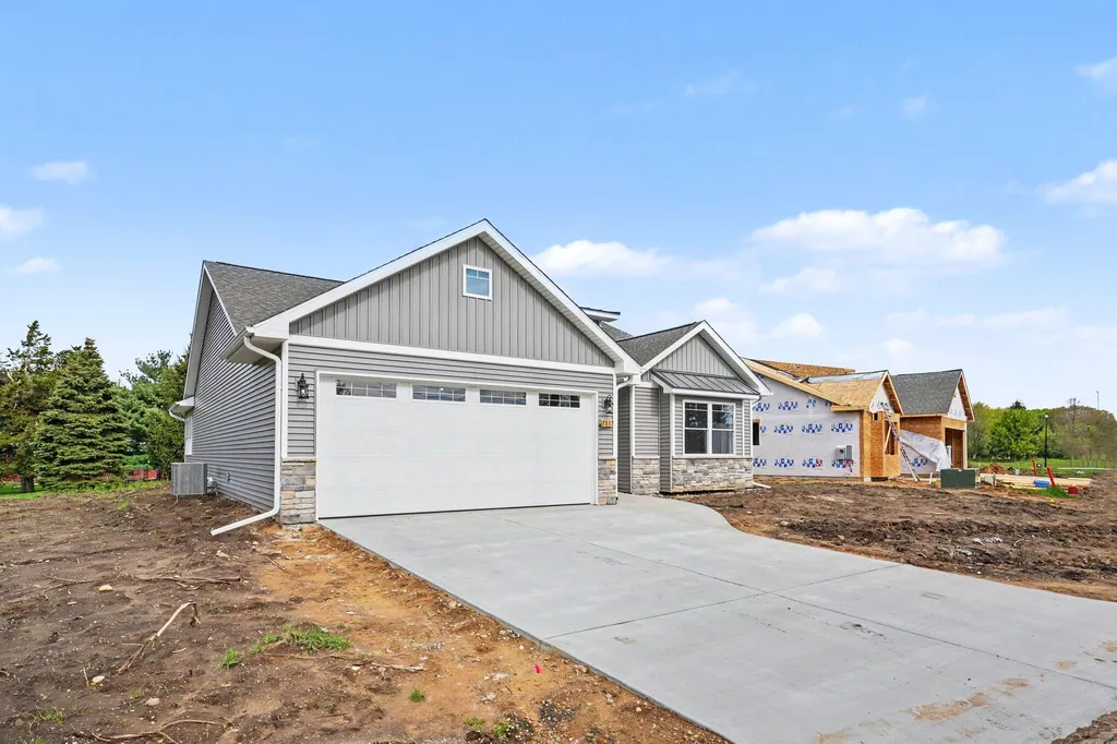 7827 Hatton Circle Richland Village MI 49083