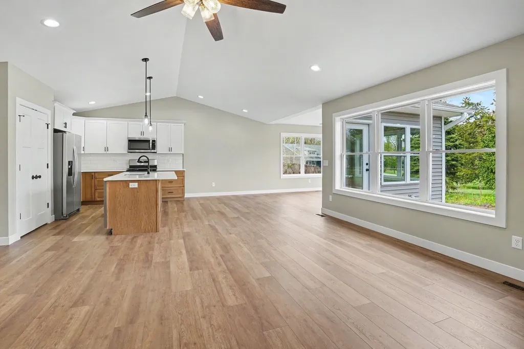7827 Hatton Circle Richland Village MI 49083