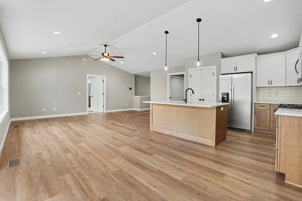 7827 Hatton Circle Richland Village MI 49083
