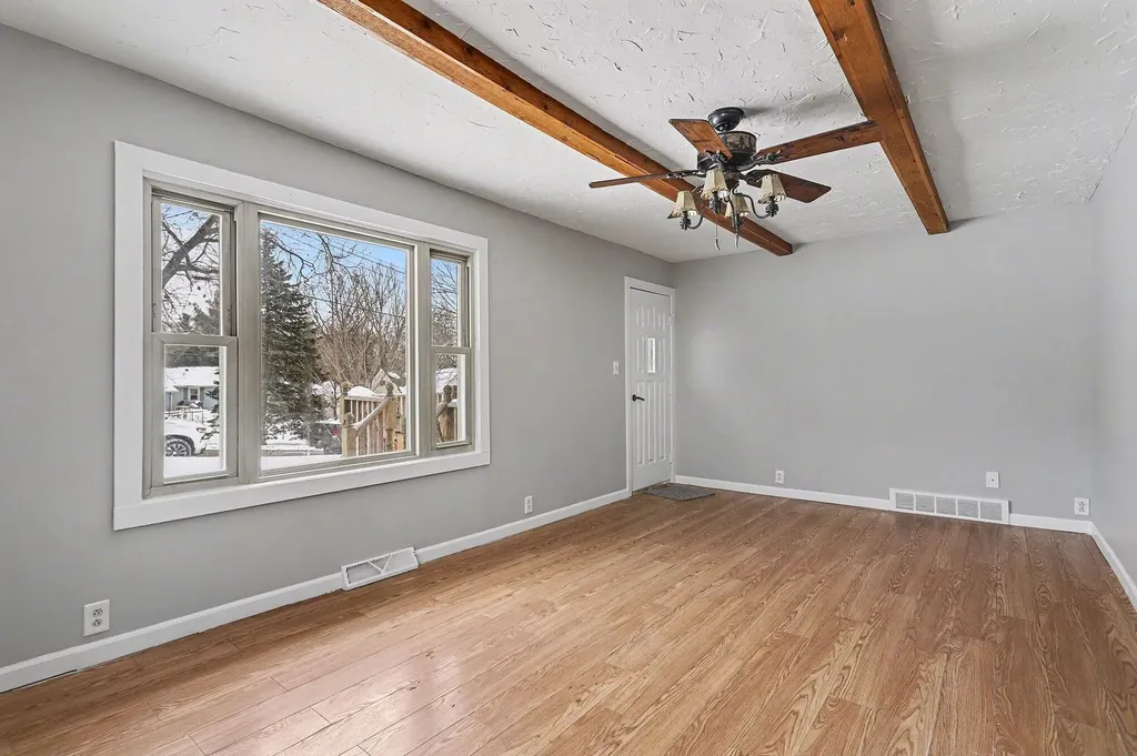 17 Evanston Emmett Charter Township MI 49014