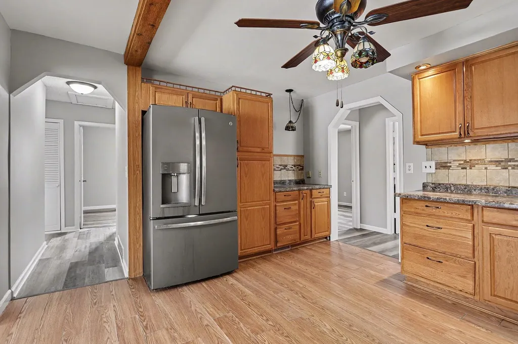 17 Evanston Emmett Charter Township MI 49014