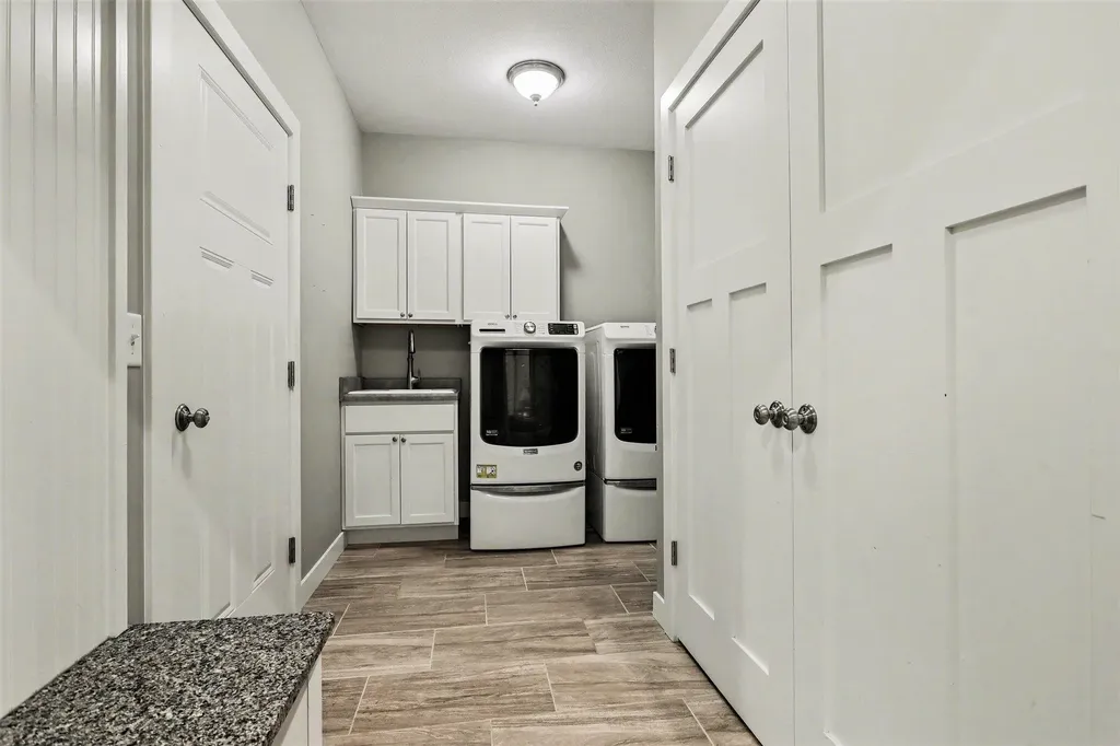 9222 Hatton Circle Richland Village MI 49083