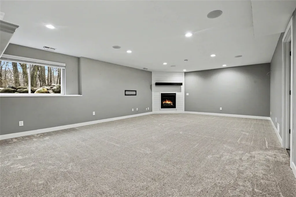9222 Hatton Circle Richland Village MI 49083