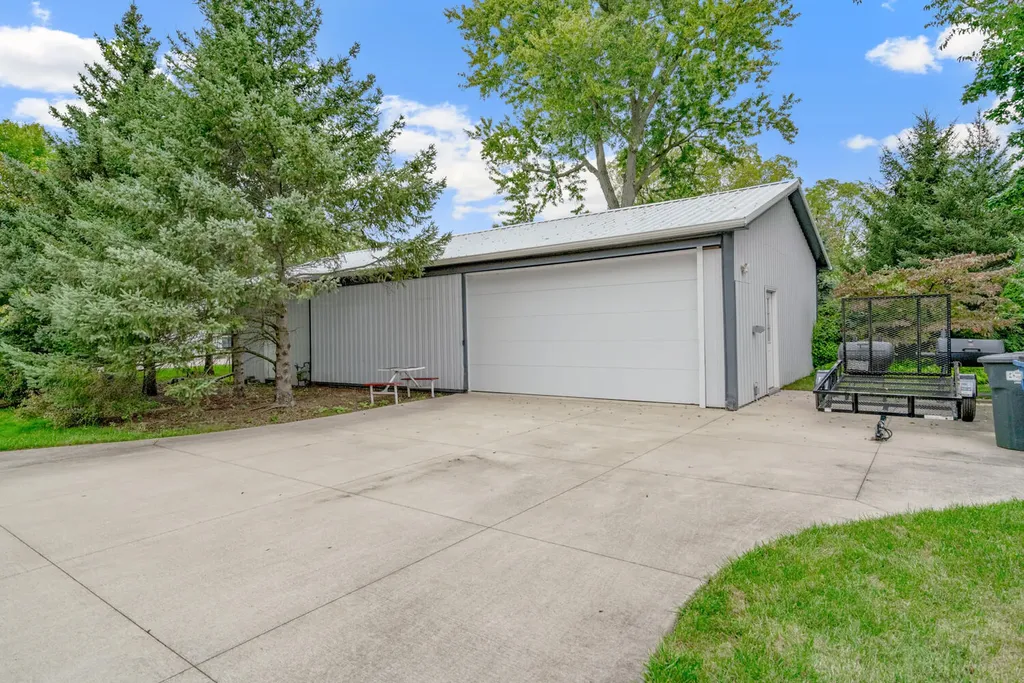 179 Wheaton Avenue Battle Creek City MI 49015