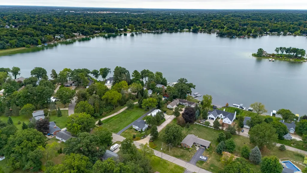 179 Wheaton Avenue Battle Creek City MI 49015