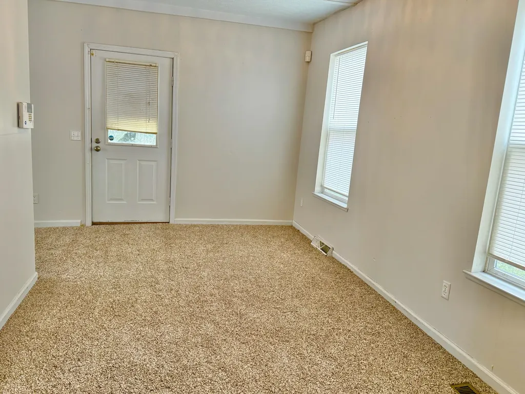 821 Trimble Avenue Kalamazoo City MI 49048