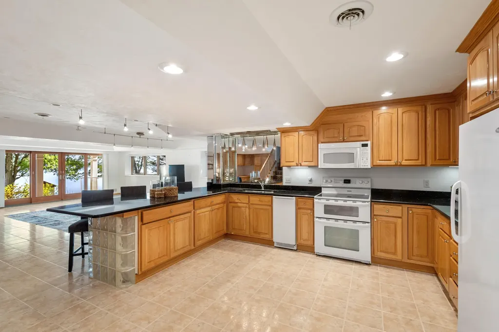 15665 Portage Road Schoolcraft Township MI 49097