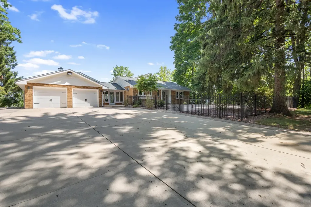 15665 Portage Road Schoolcraft Township MI 49097