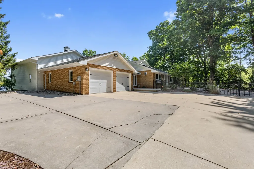 15665 Portage Road Schoolcraft Township MI 49097