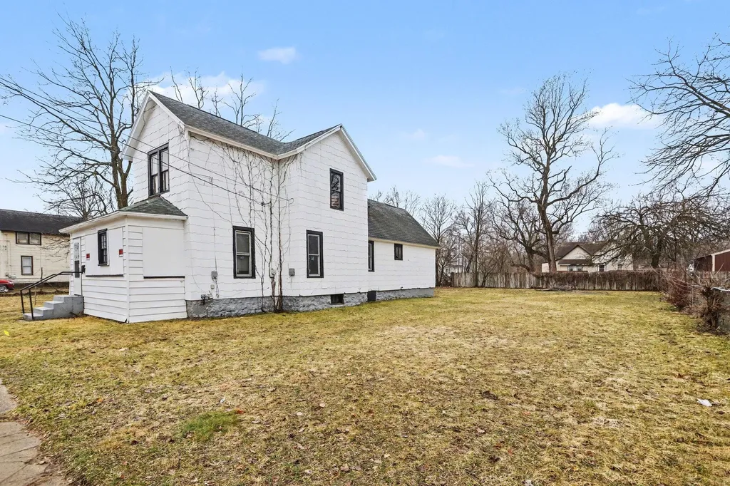 1337 N Edwards Street Kalamazoo City MI 49007