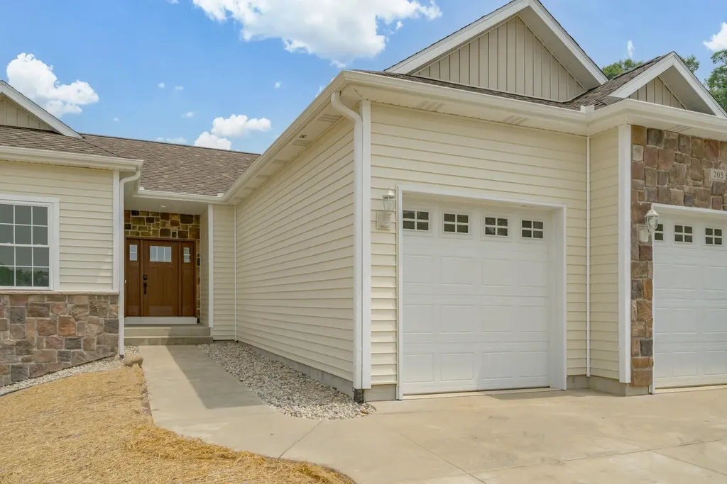 205 Ridgeview Drive Battle Creek City MI 49015