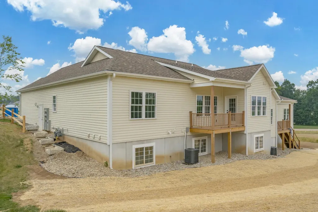 205 Ridgeview Drive Battle Creek City MI 49015