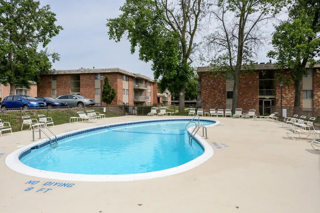 734 W Kilgore Road Kalamazoo City MI 49008
