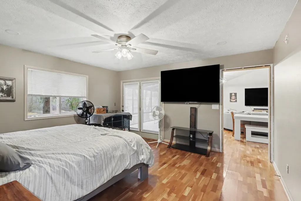 8127 Robinbrook Street Richland Village MI 49083