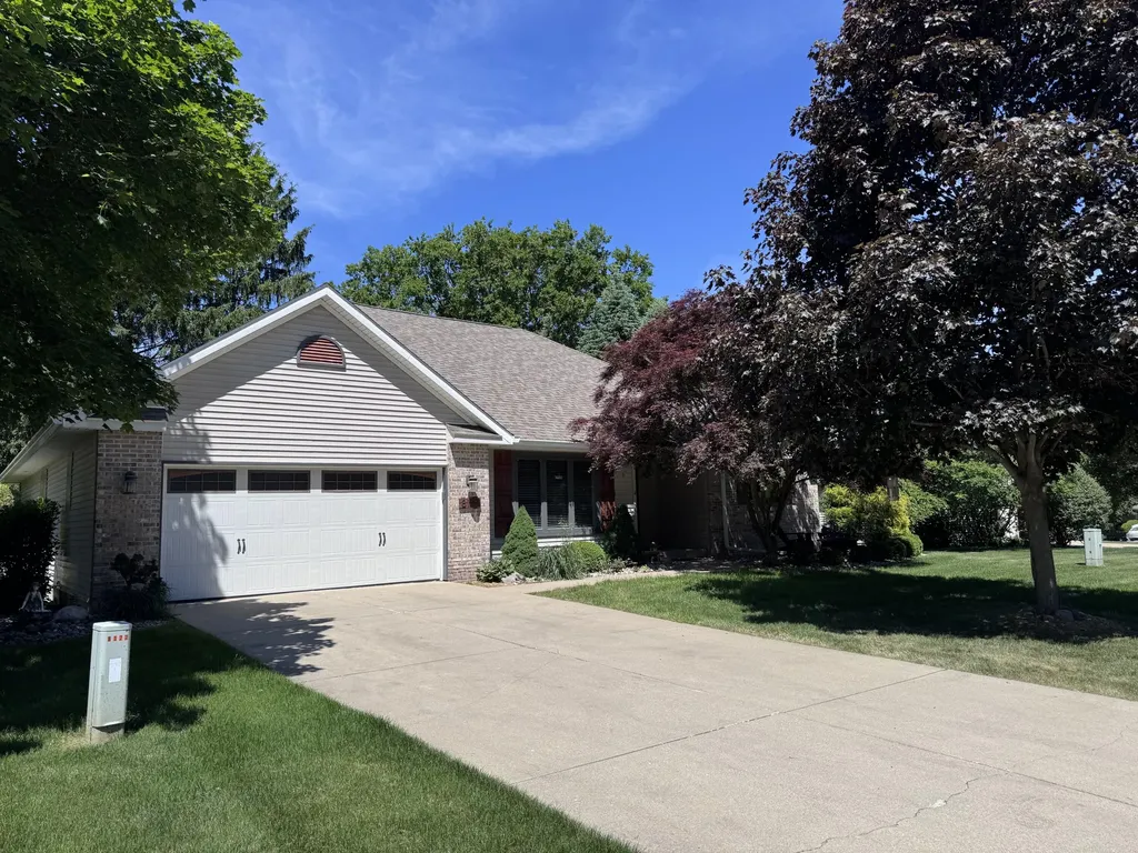 8127 Robinbrook Street Richland Village MI 49083