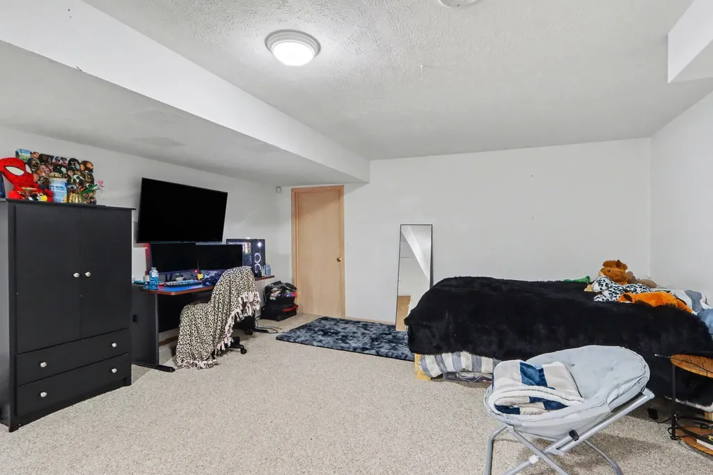 8127 Robinbrook Street Richland Village MI 49083