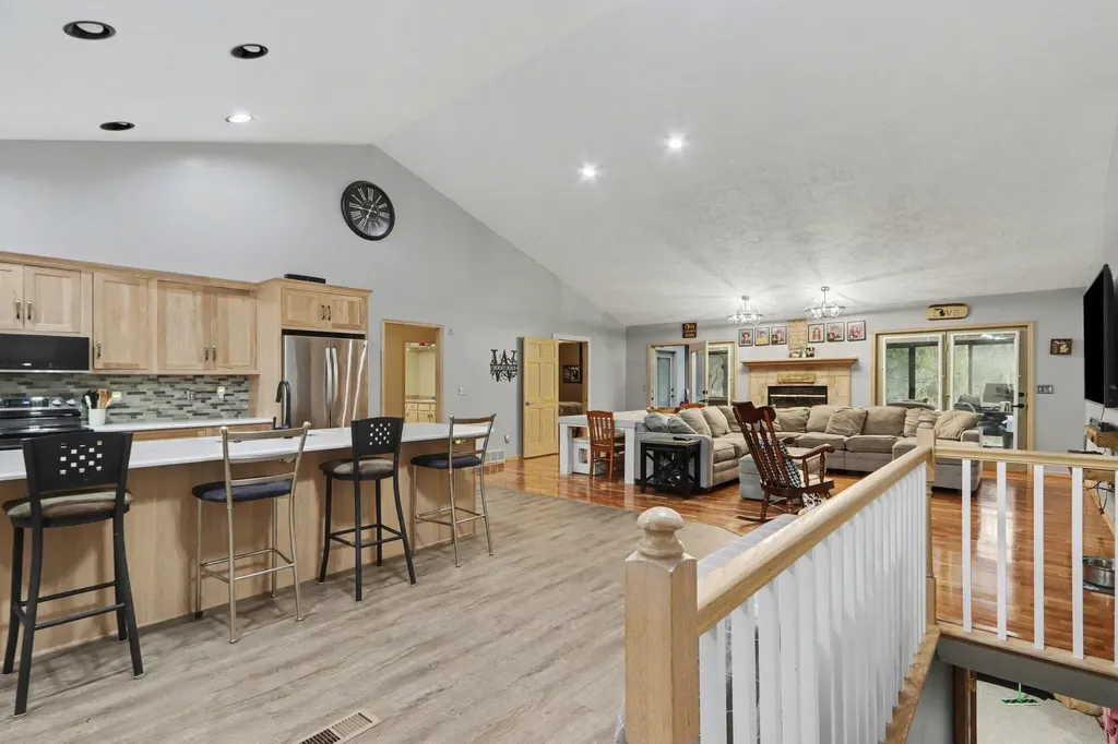 8127 Robinbrook Street Richland Village MI 49083