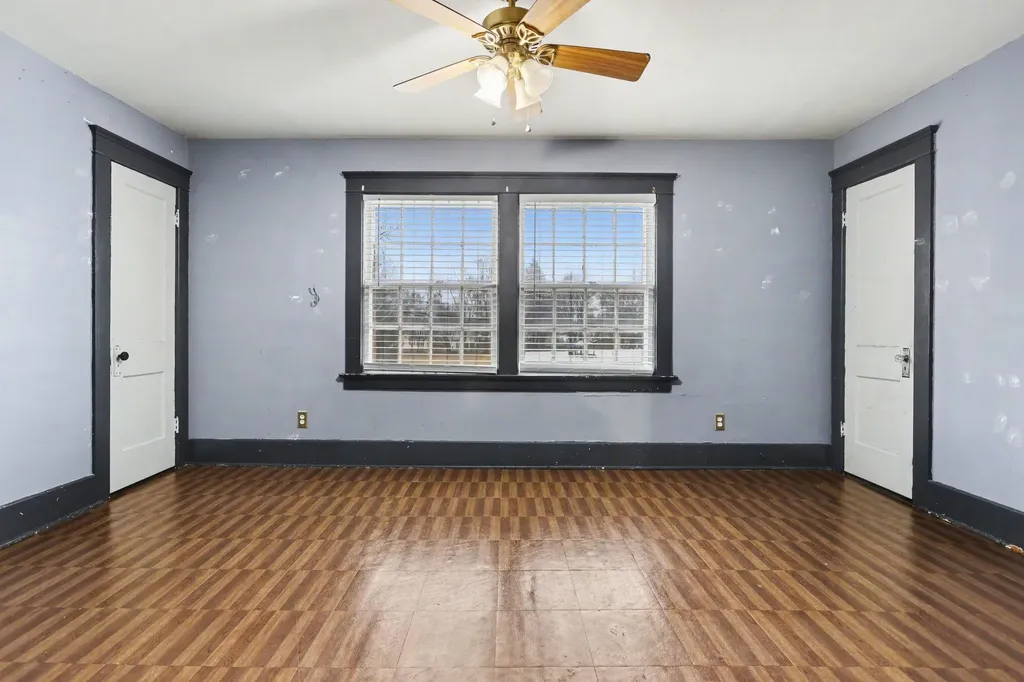 683 Capital Avenue NE Battle Creek City MI 49017