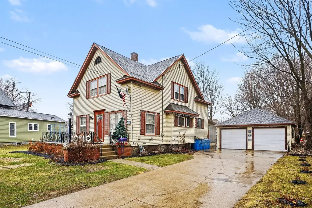 683 Capital Avenue NE Battle Creek City MI 49017