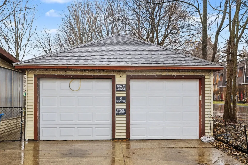 683 Capital Avenue NE Battle Creek City MI 49017