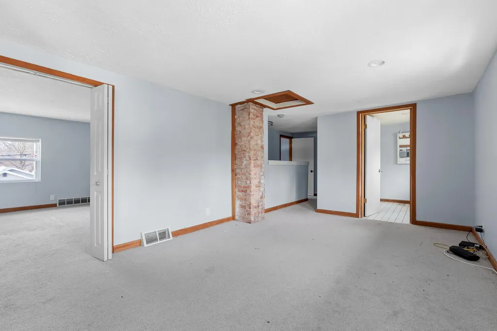 2120 E Main Street Kalamazoo Charter Township MI 49048