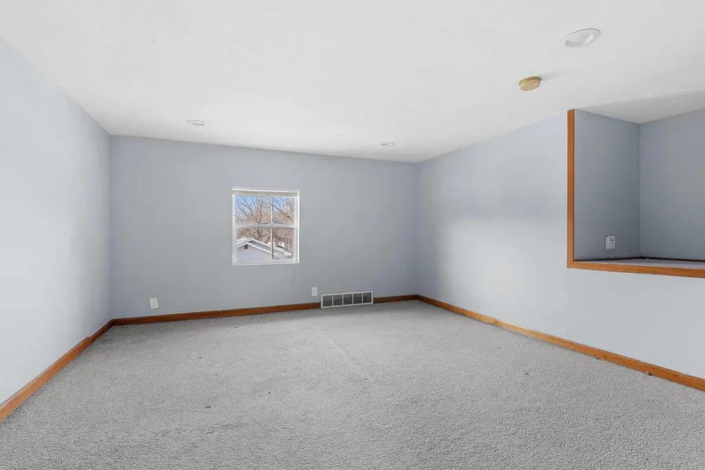 2120 E Main Street Kalamazoo Charter Township MI 49048