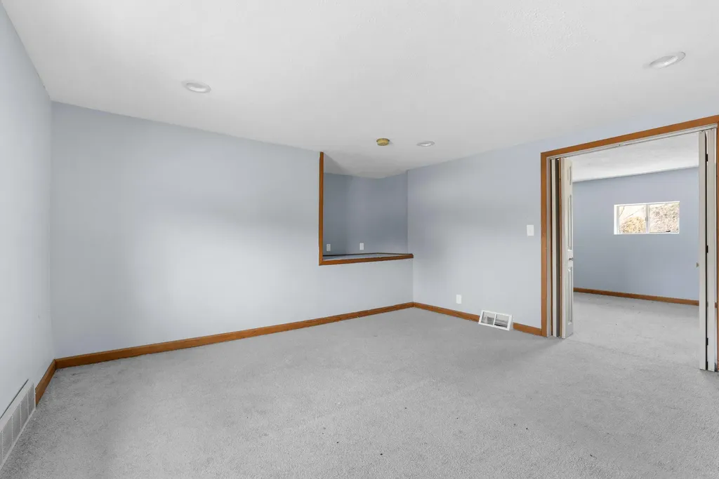 2120 E Main Street Kalamazoo Charter Township MI 49048
