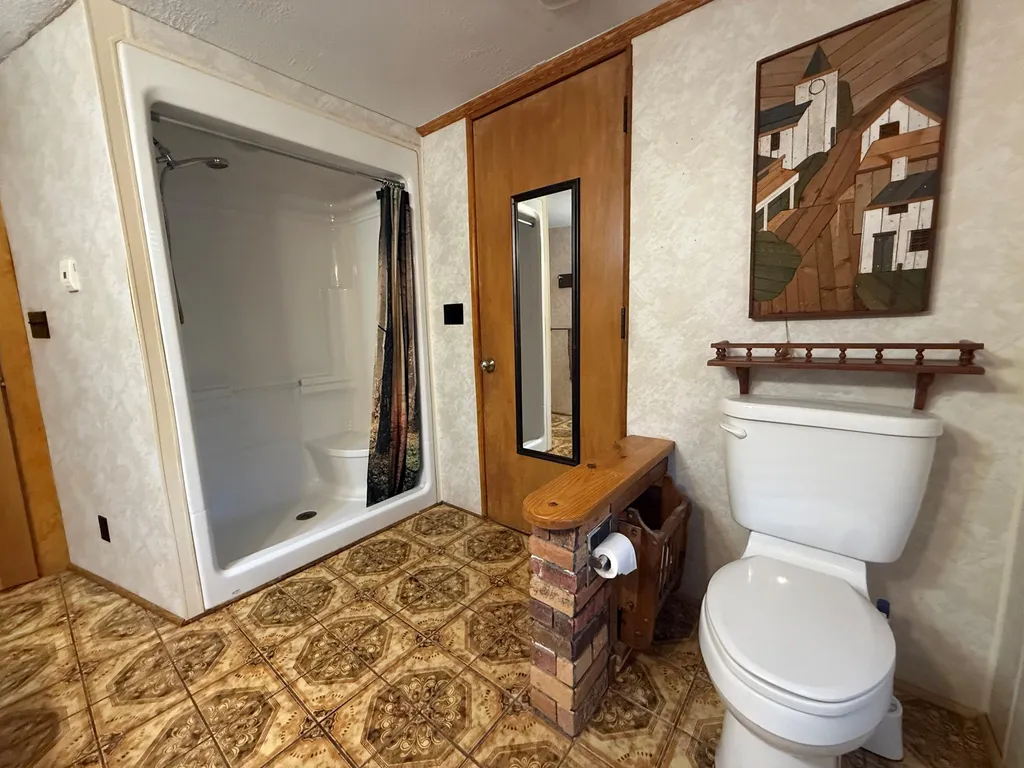 4253 Indian Isle Johnstown Township MI 49017