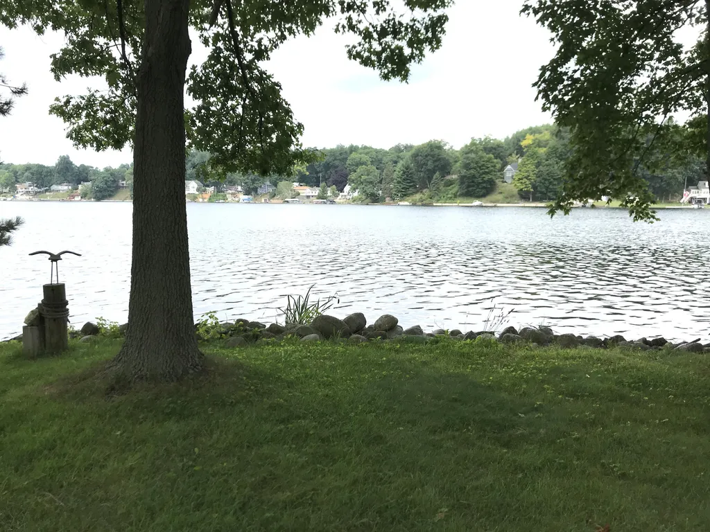 4253 Indian Isle Johnstown Township MI 49017