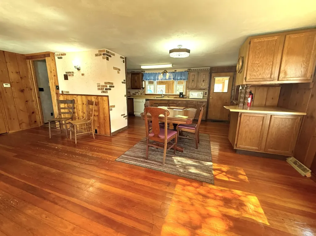 4253 Indian Isle Johnstown Township MI 49017
