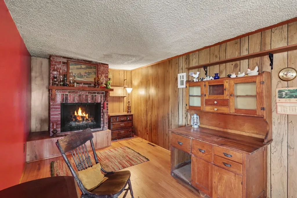 8004 W W Avenue Prairie Ronde Township MI 49087