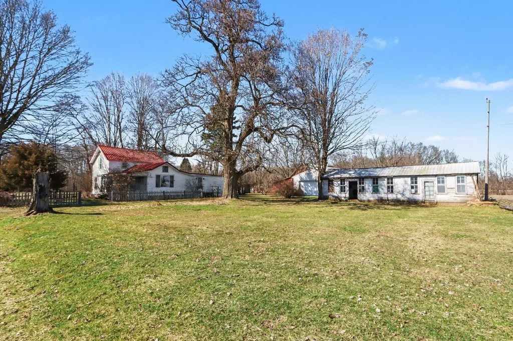 8004 W W Avenue Prairie Ronde Township MI 49087