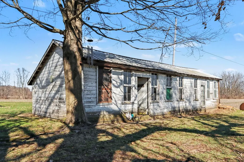 8004 W W Avenue Prairie Ronde Township MI 49087