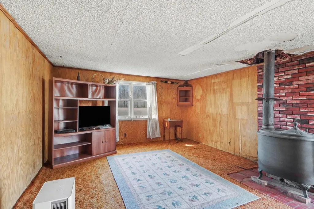 8004 W W Avenue Prairie Ronde Township MI 49087