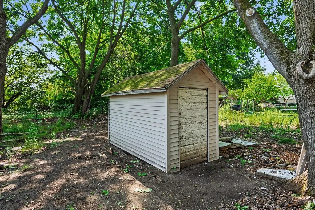 11627 S 30th Street Brady Township MI 49097