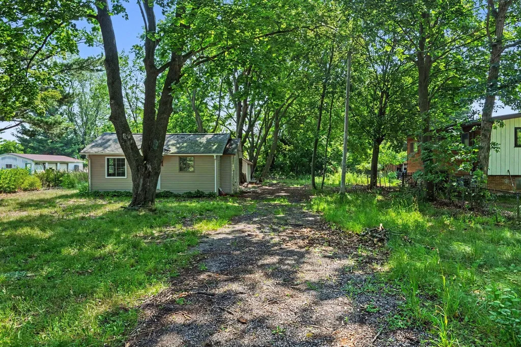 11627 S 30th Street Brady Township MI 49097