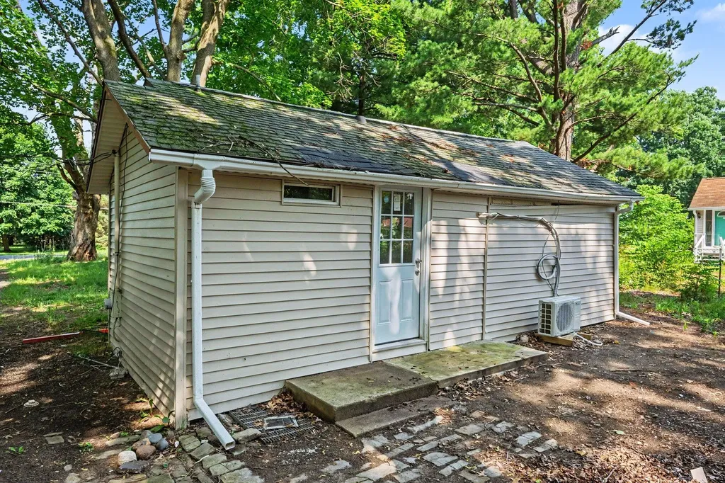 11627 S 30th Street Brady Township MI 49097