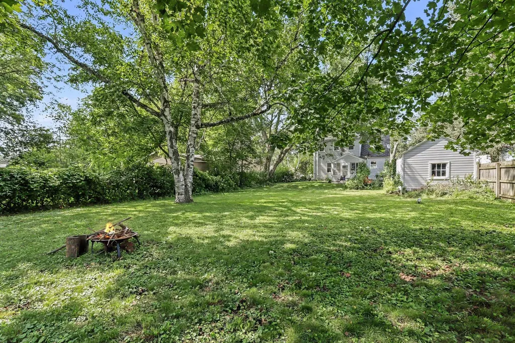 2140 Royce Avenue Kalamazoo City MI 49001