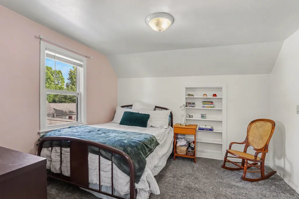 2140 Royce Avenue Kalamazoo City MI 49001