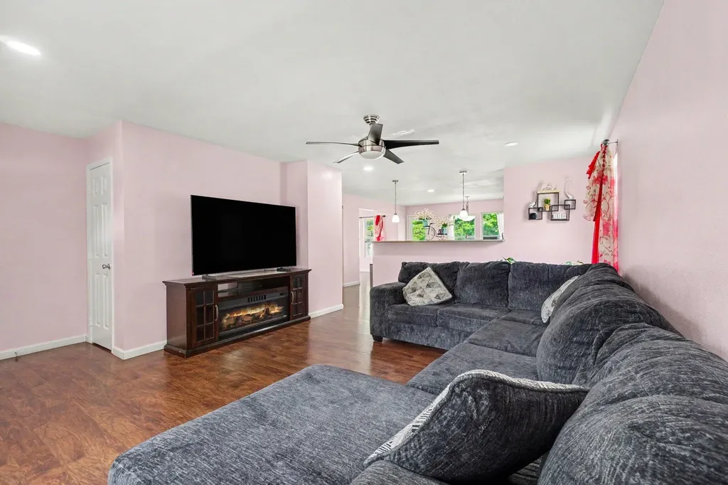 5420 Woodrush Avenue Texas Charter Township MI 49009