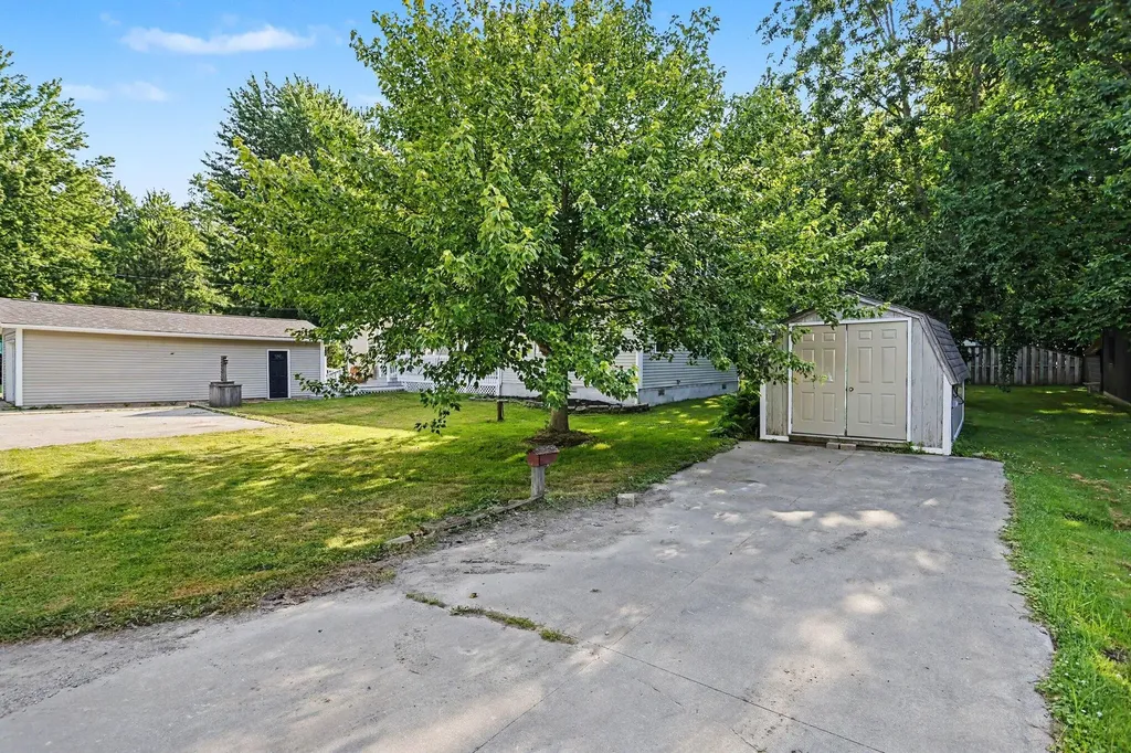 43479 Van Auken Drive Bangor Township MI 49013