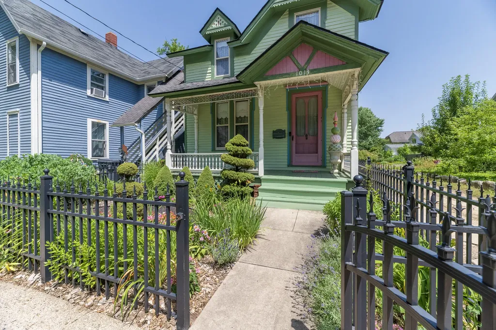 1013 S Park Street Kalamazoo City MI 49001