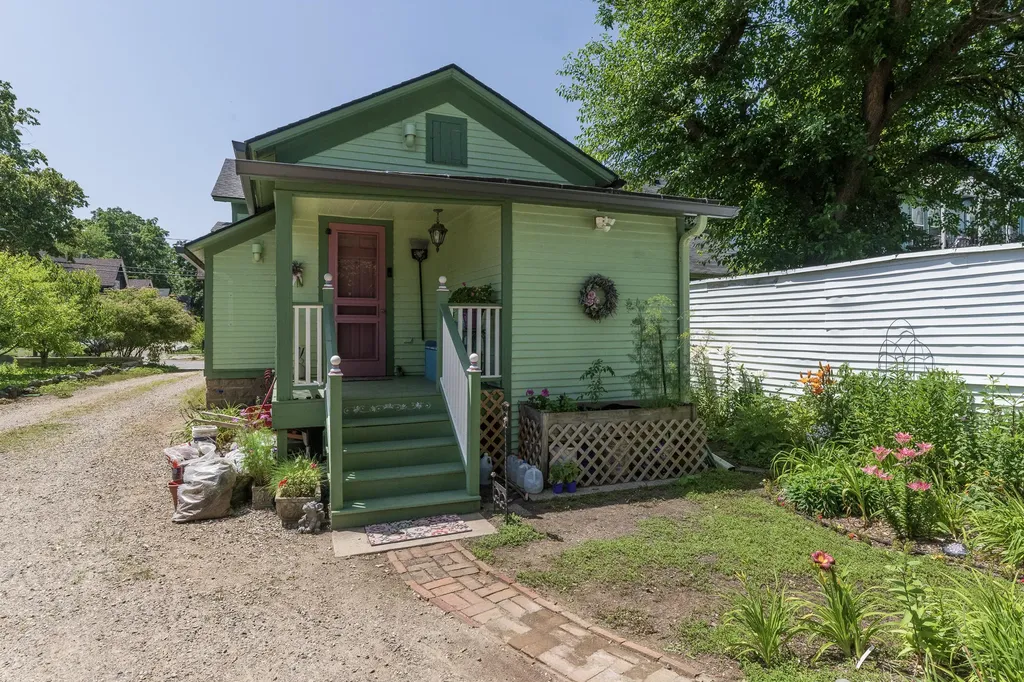 1013 S Park Street Kalamazoo City MI 49001