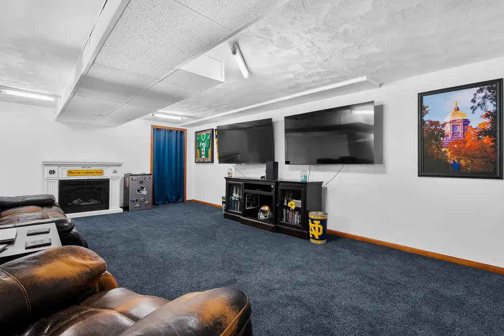 6231 E H Avenue Comstock Charter Township MI 49048
