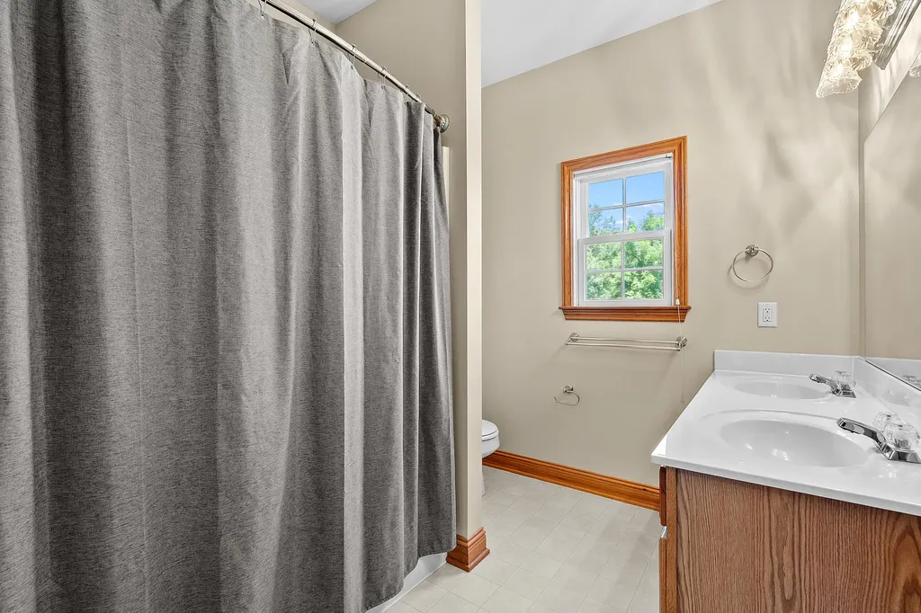 597 Winter Slope Oshtemo Charter Township MI 49009