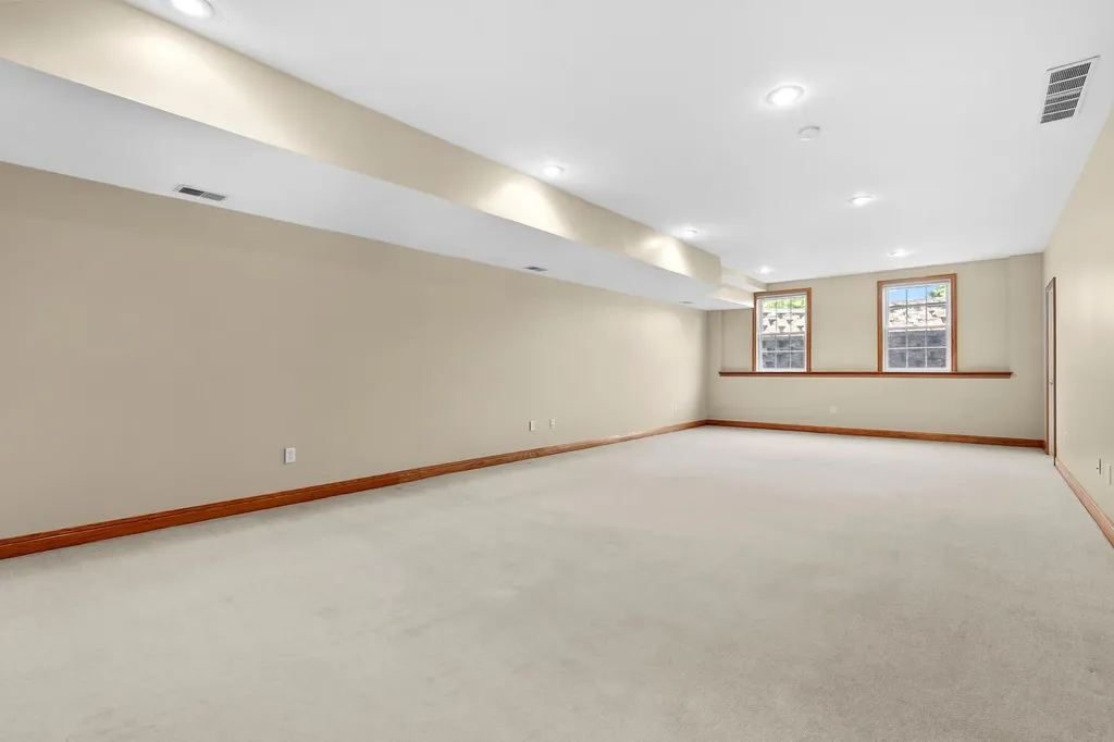 597 Winter Slope Oshtemo Charter Township MI 49009