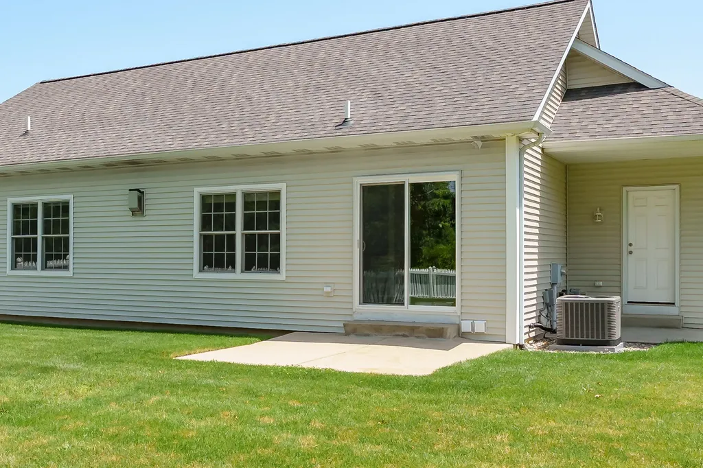 597 Winter Slope Oshtemo Charter Township MI 49009